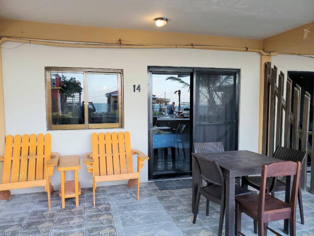 Club At Popeyes * Cayo Caulker