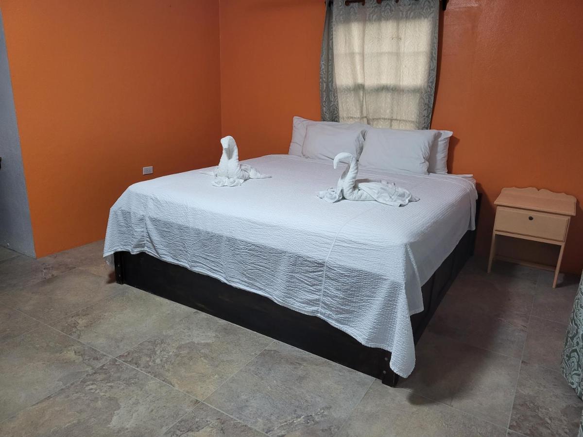 Apartment Rachel Land Caye Caulker