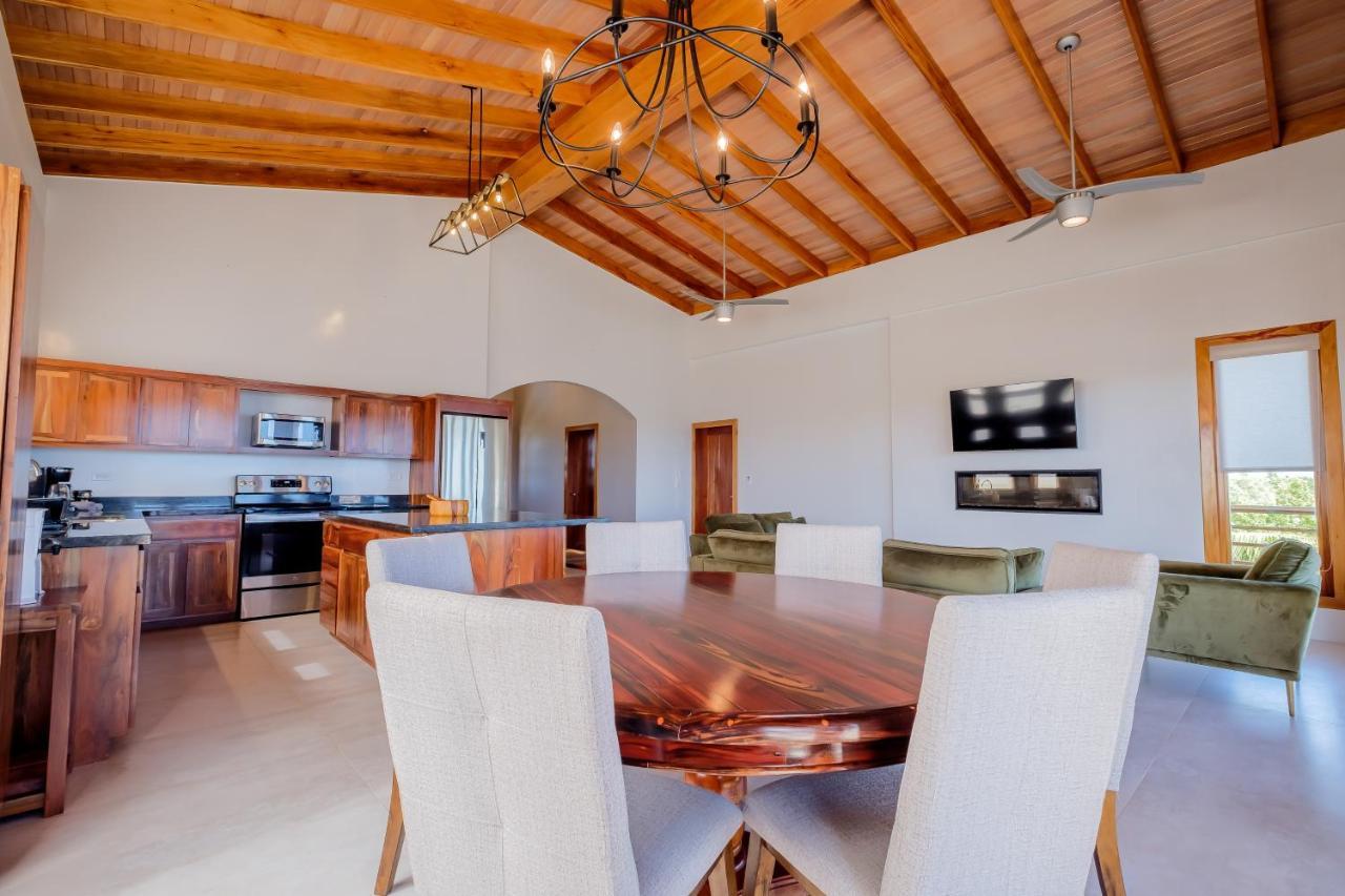 2 At Island Pearl Gold Standard Certified Apartment Caye Caulker