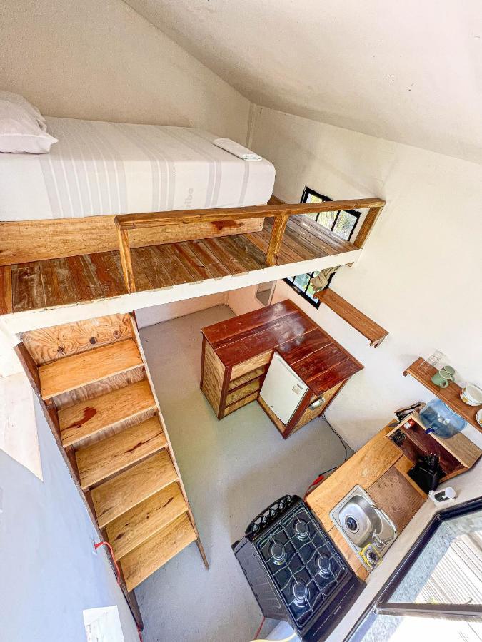 Hostel Bella's Backpackers Caye Caulker