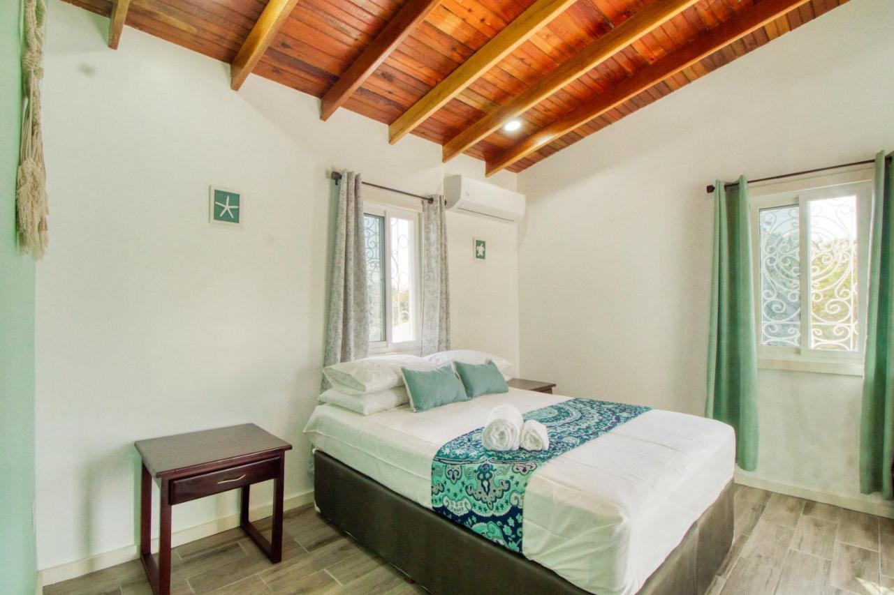 Dv 4 At Dv Gold Standard Certified Hotel Caye Caulker