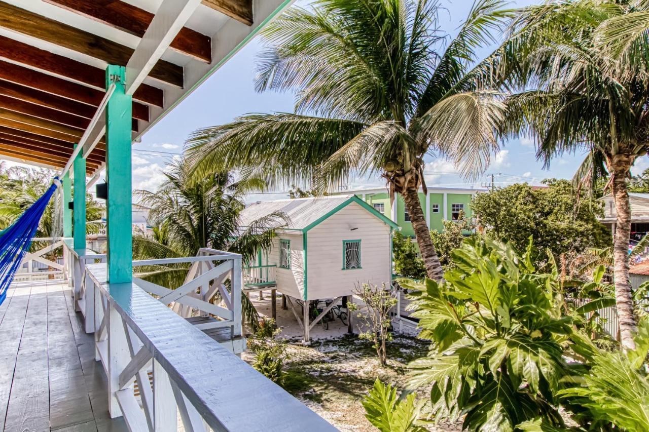 Casa 2 Dv Gold Standard Certified Caye Caulker