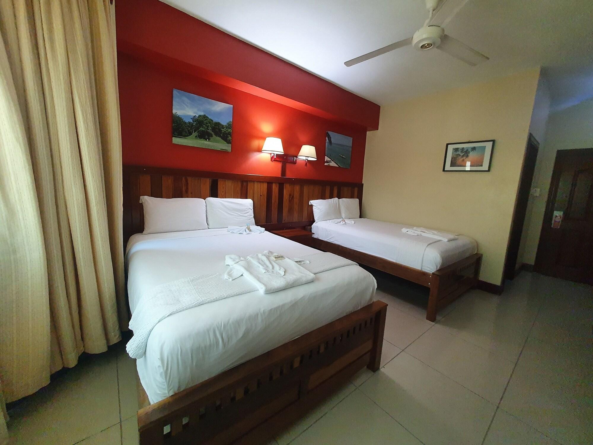 Plaza Caye Caulker
