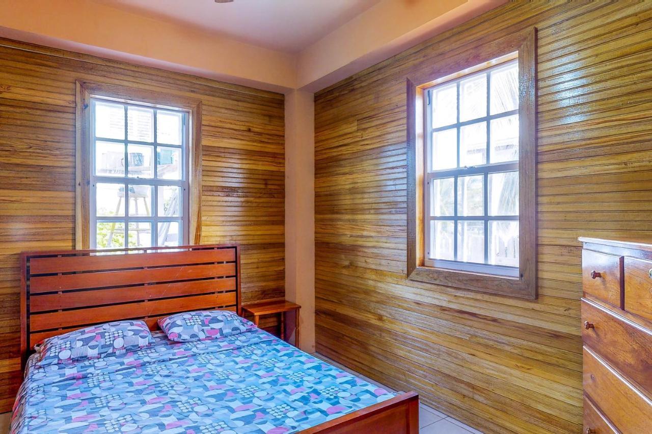 Casa de férias Roughrider Gold Standard Certified Caye Caulker