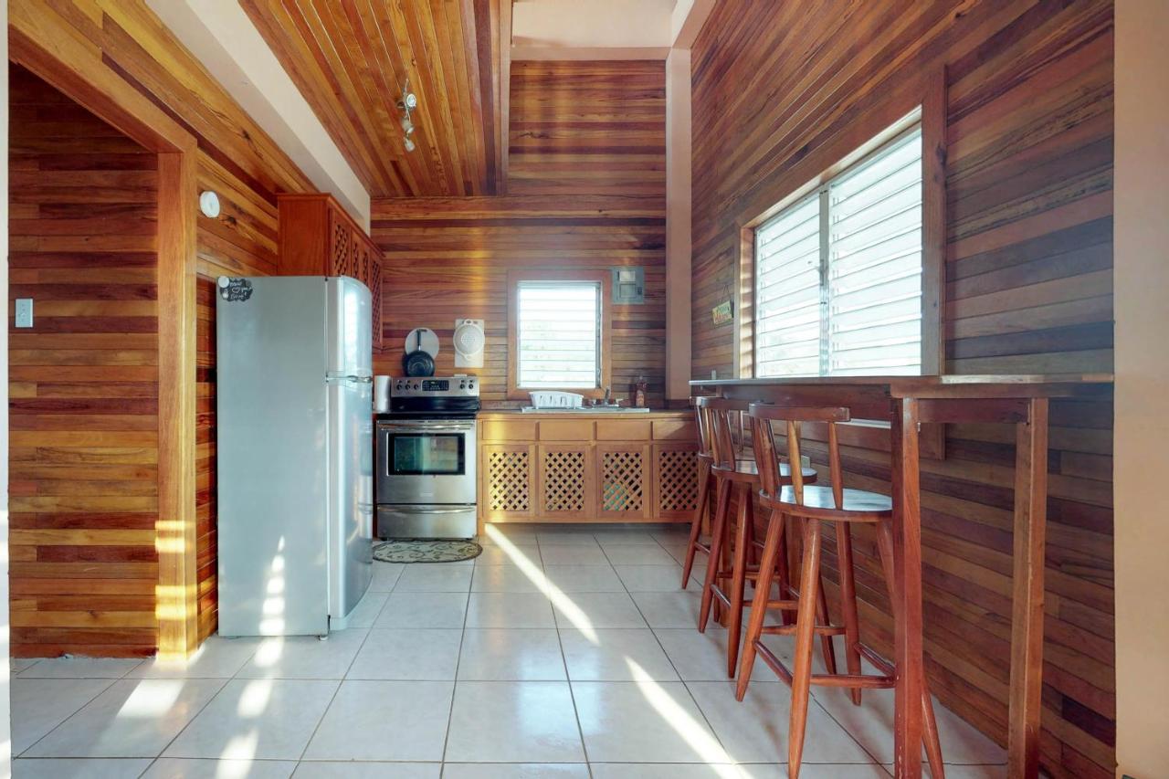 Roughrider Gold Standard Certified Caye Caulker