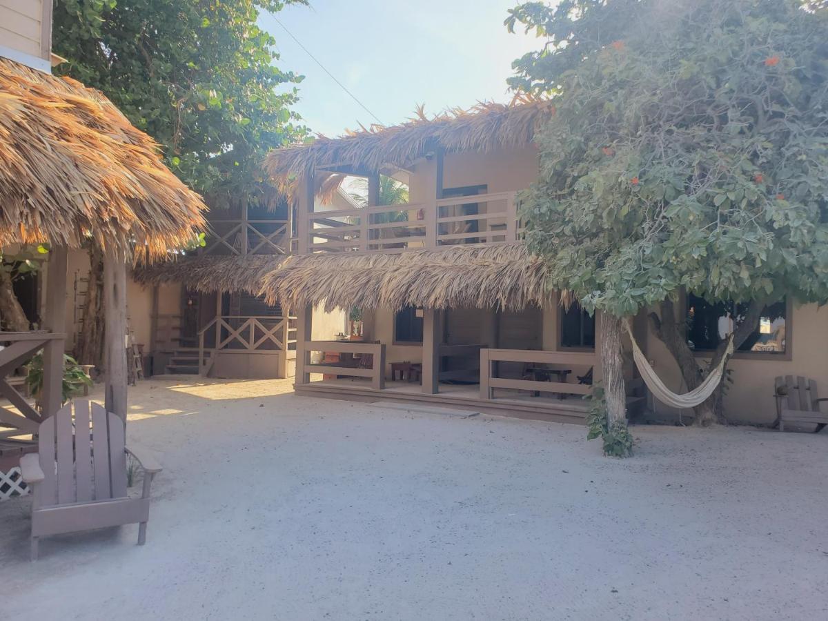 The Bounty 3* Caye Caulker