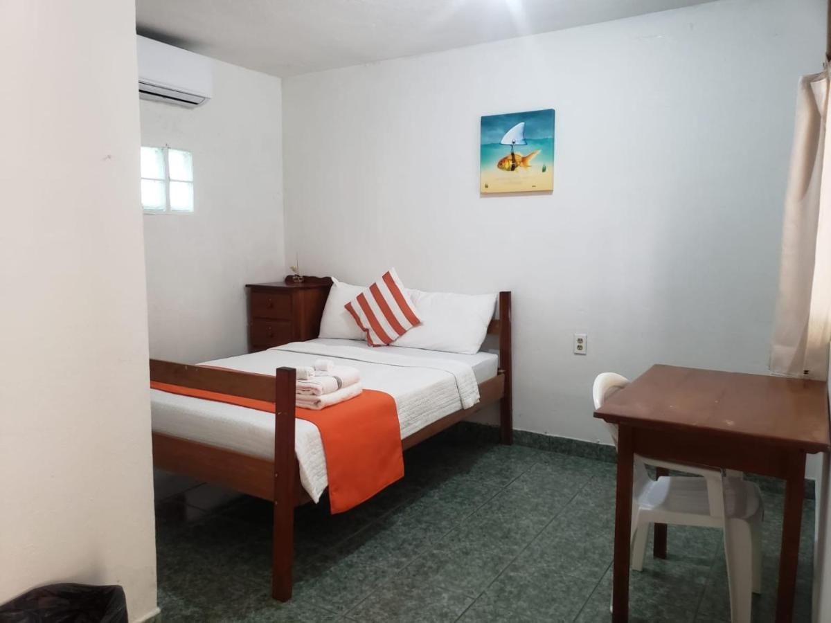 Club Budget At Popeyes * Caye Caulker
