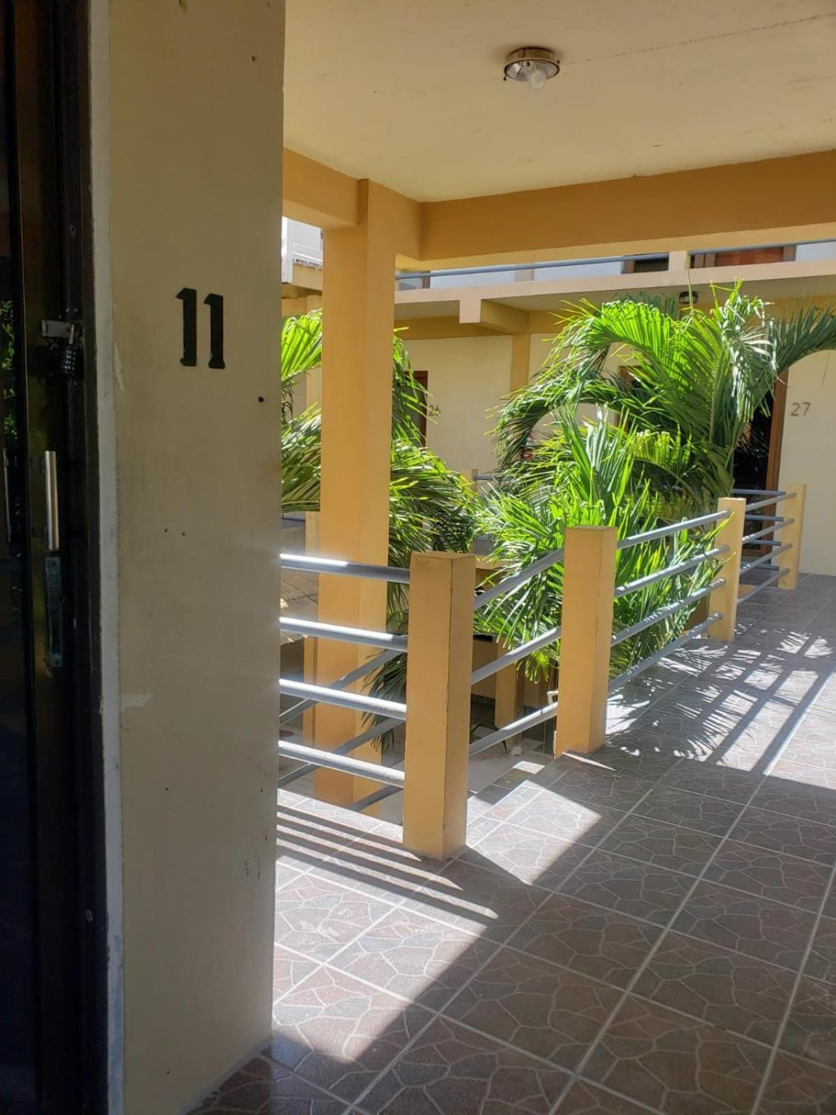 Aparthotel Side By Ccvh Caye Caulker
