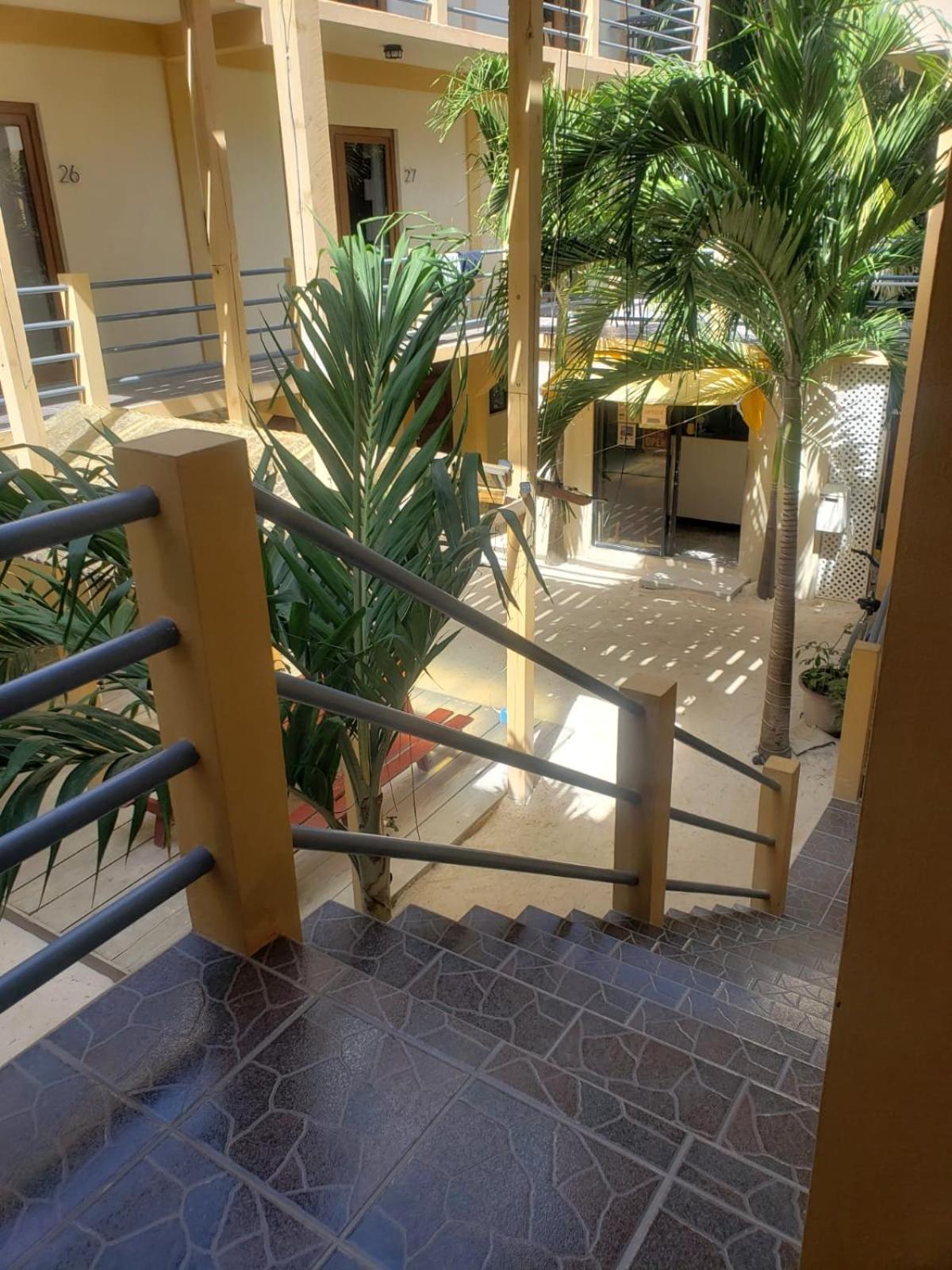 Side By Ccvh Caye Caulker