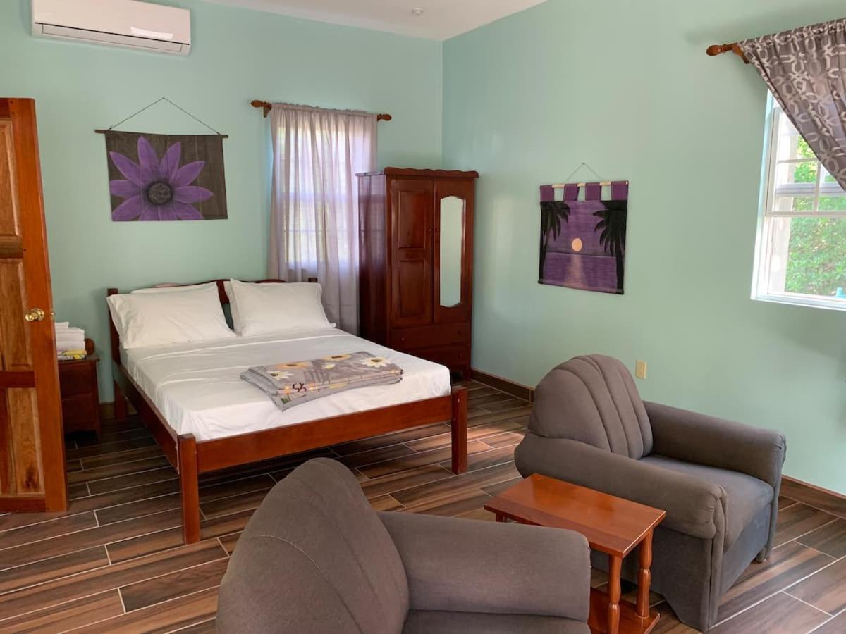 Lily Pad Ii Guest house