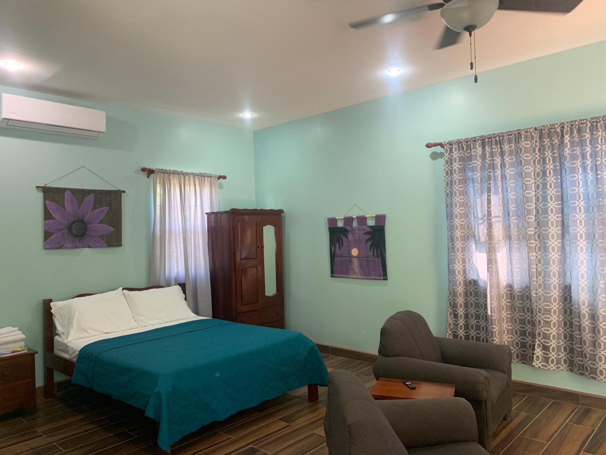 Lily Pad Ii Guest house