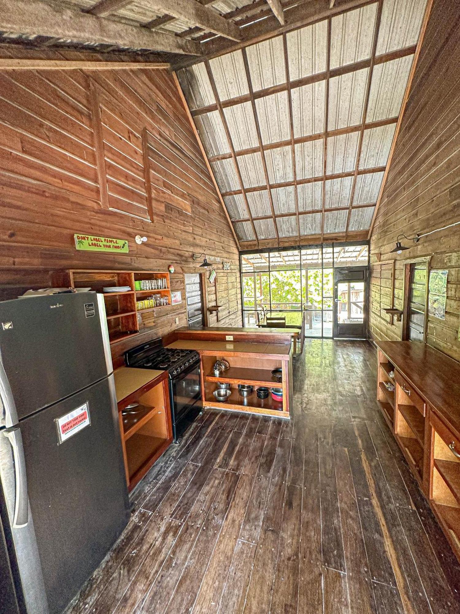 Hostel Bella's Backpackers *