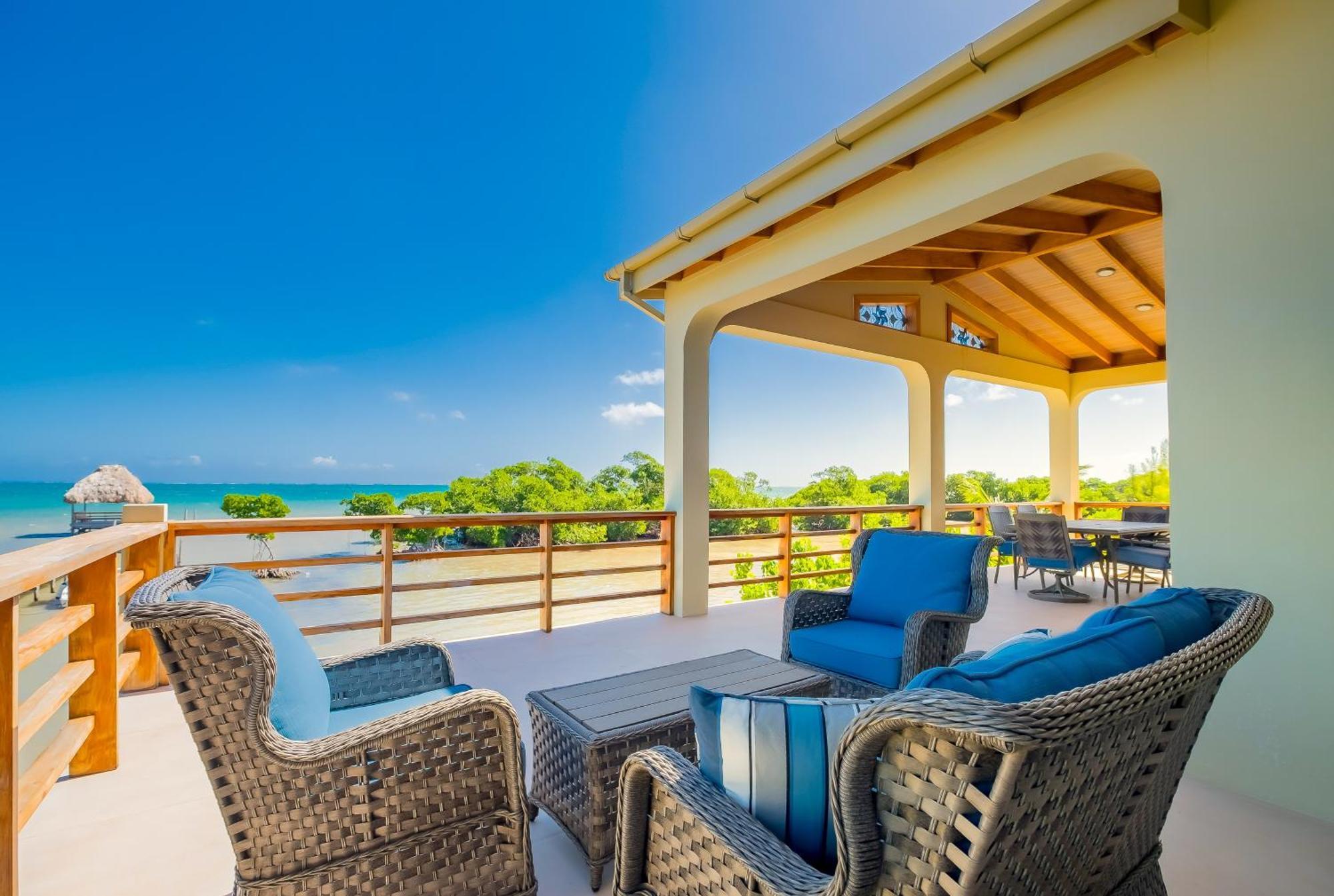Beachfront Island Pearl Gold Standard Certified *