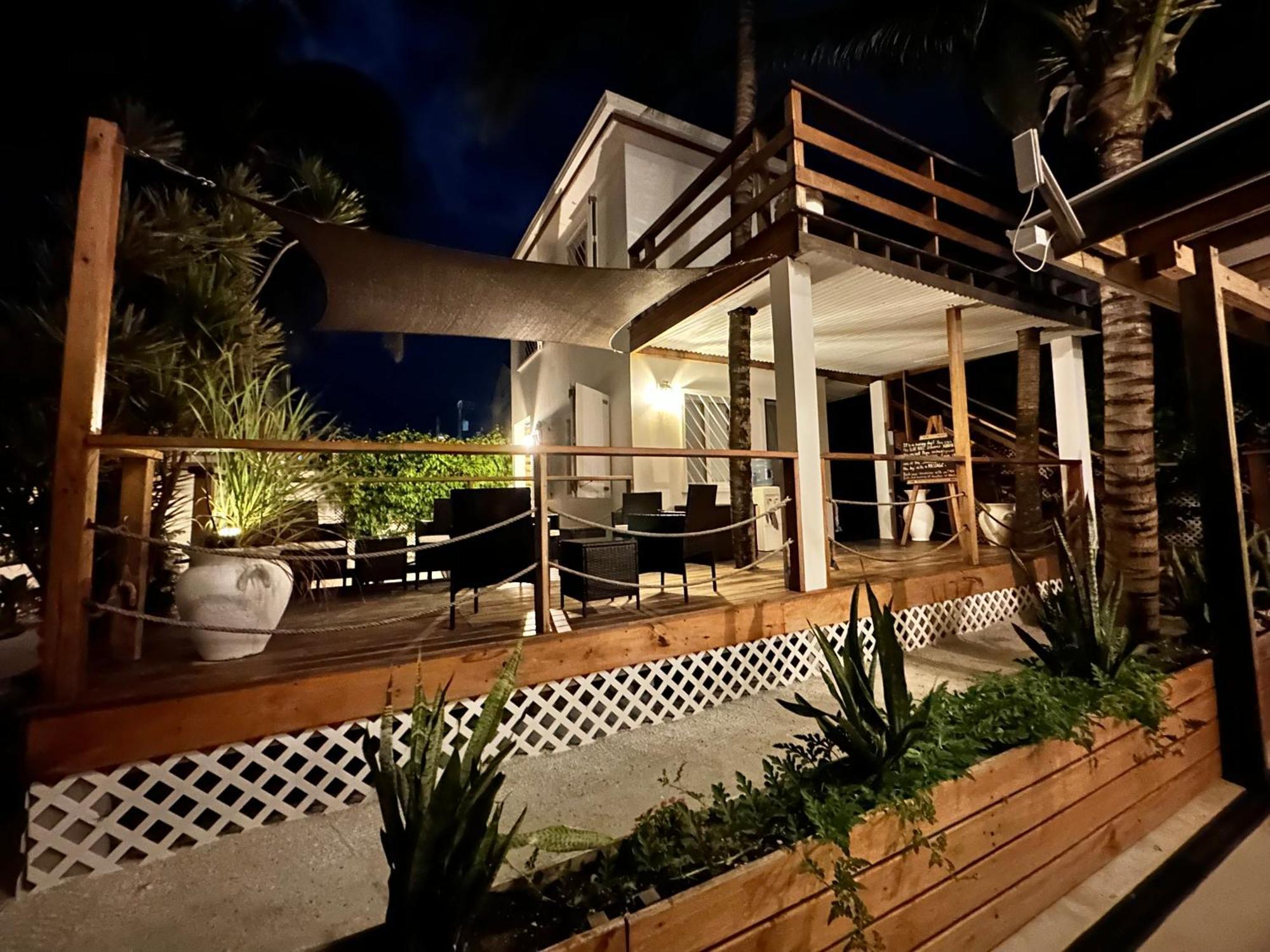 Treetops Hotel Caye Caulker