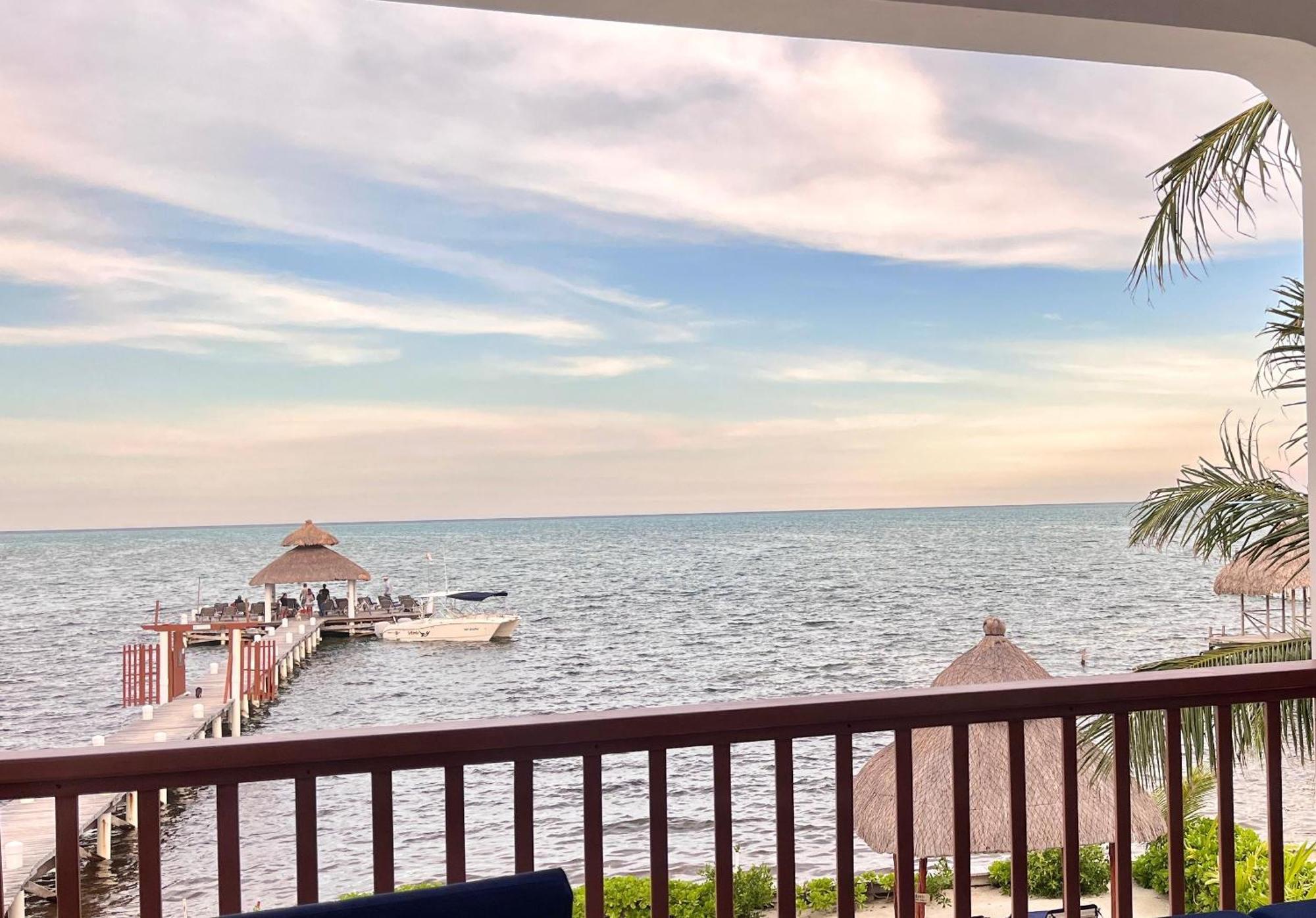 Velento Oceanfront Penthouse #1 Holiday home *