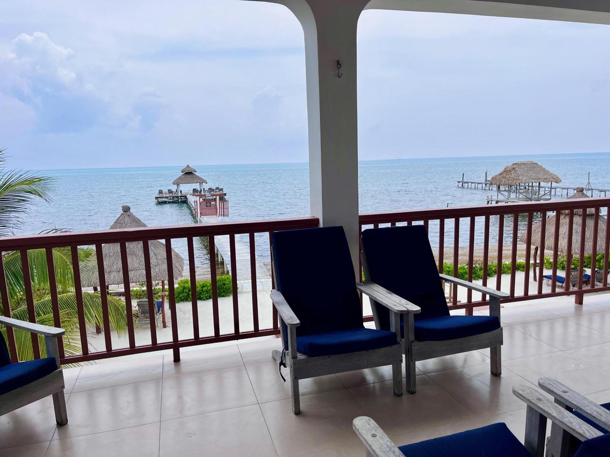 Velento Oceanfront Penthouse #1 *