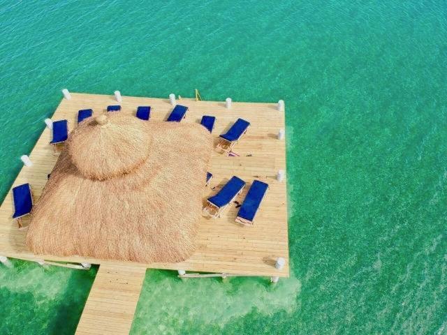 Velento Partial Ocean View Penthouse #7 * Caye Caulker