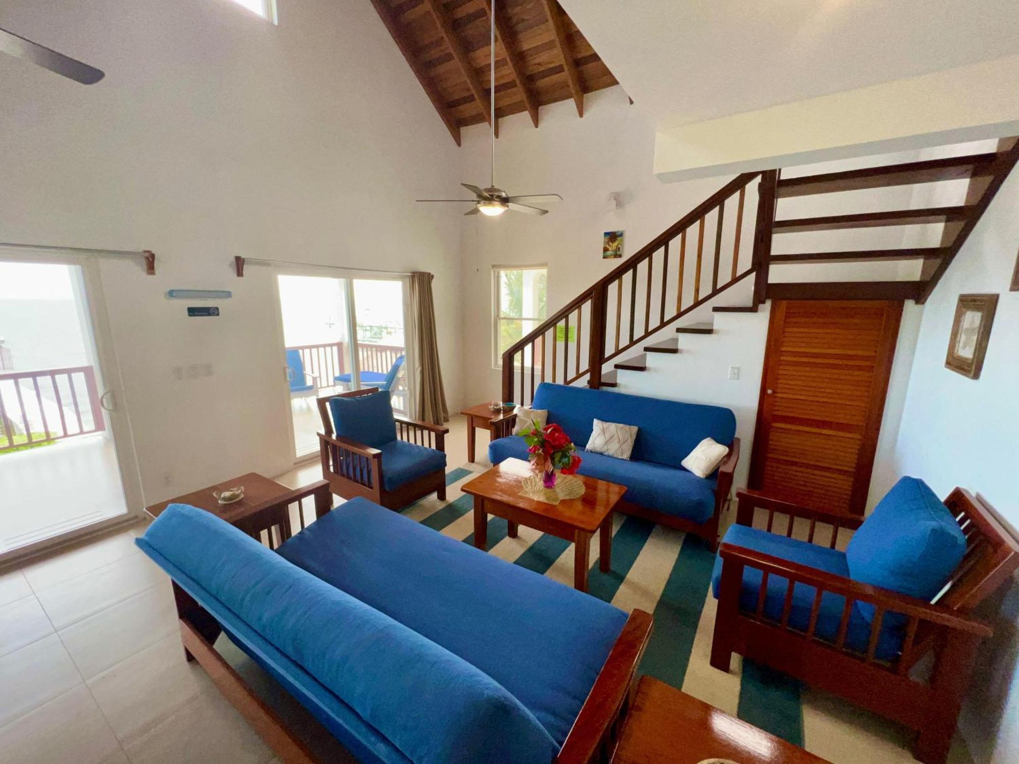 Velento Partial Ocean View Penthouse #7 Holiday home