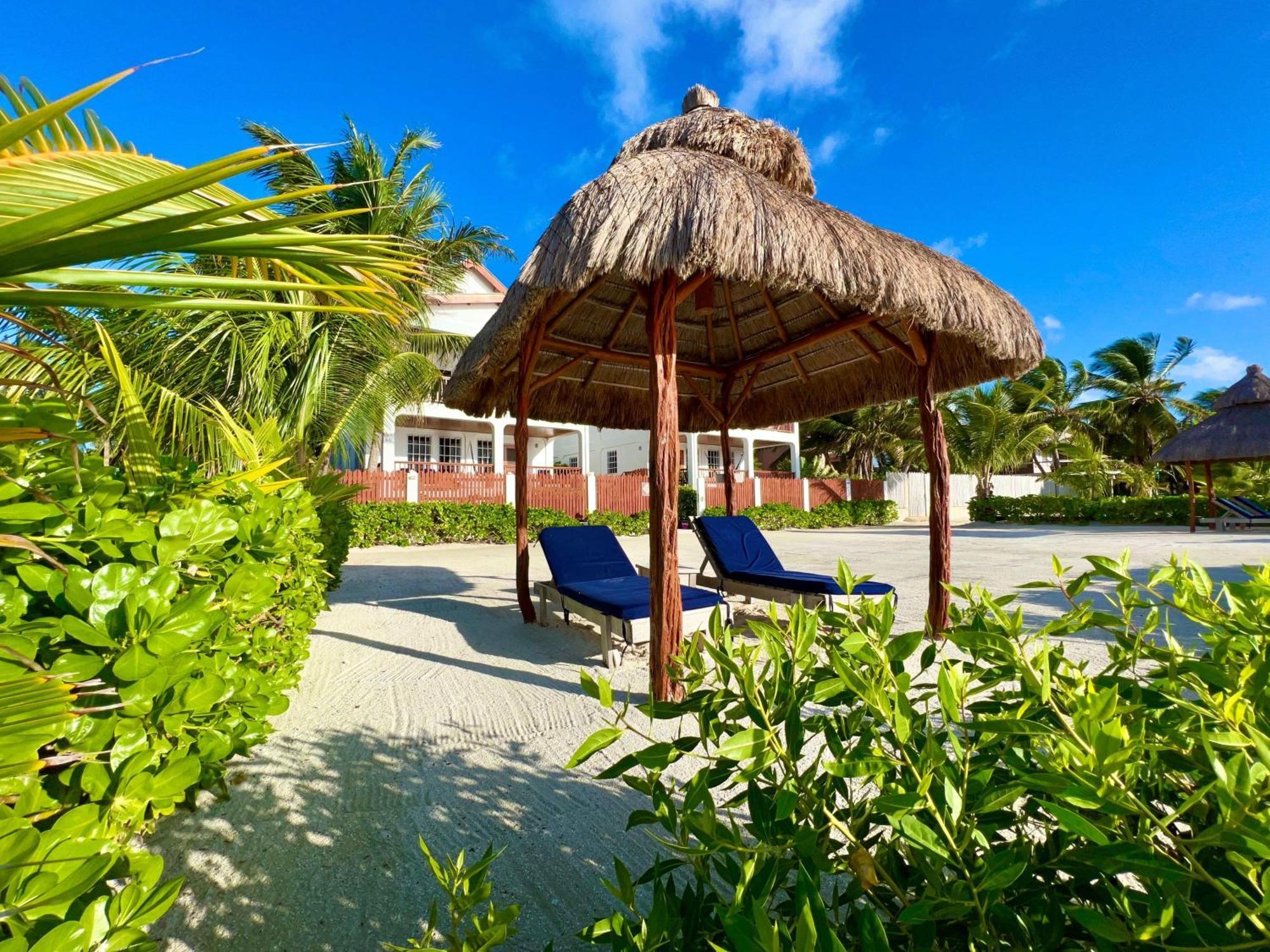Velento Partial Ocean View Penthouse #7 *