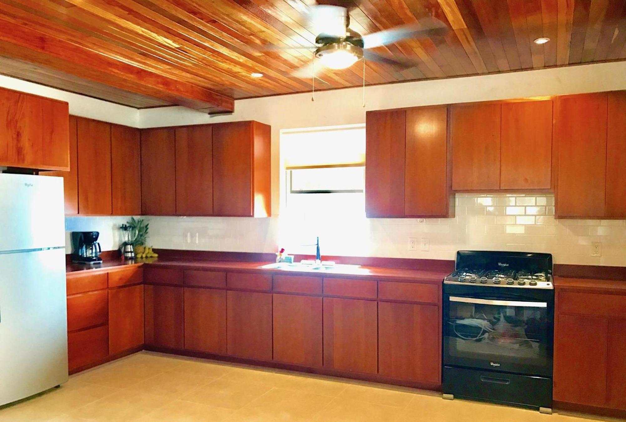 Velento Partial Ocean View #6 Holiday home