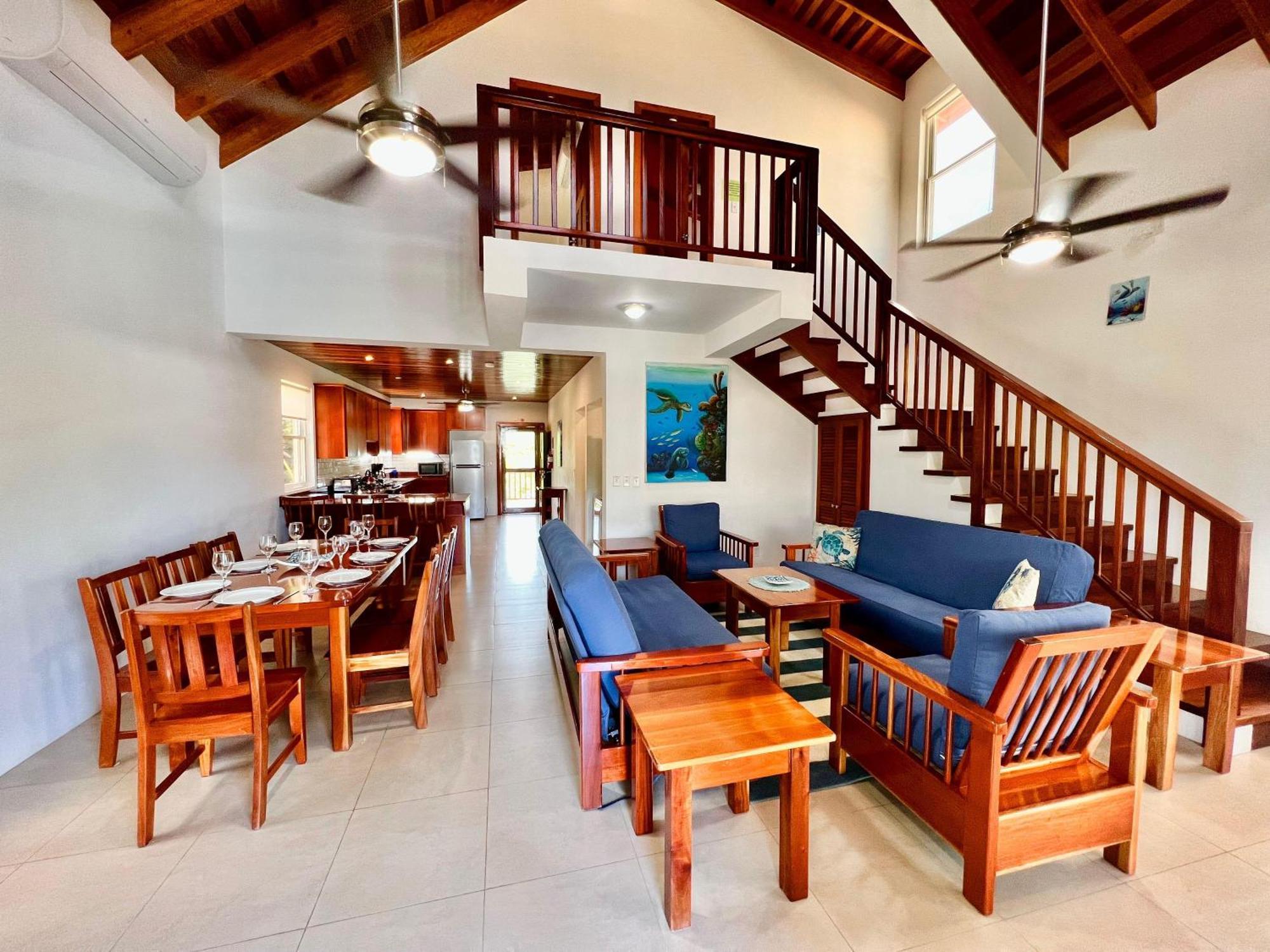 Velento Partial Ocean View Penthouse #7 *