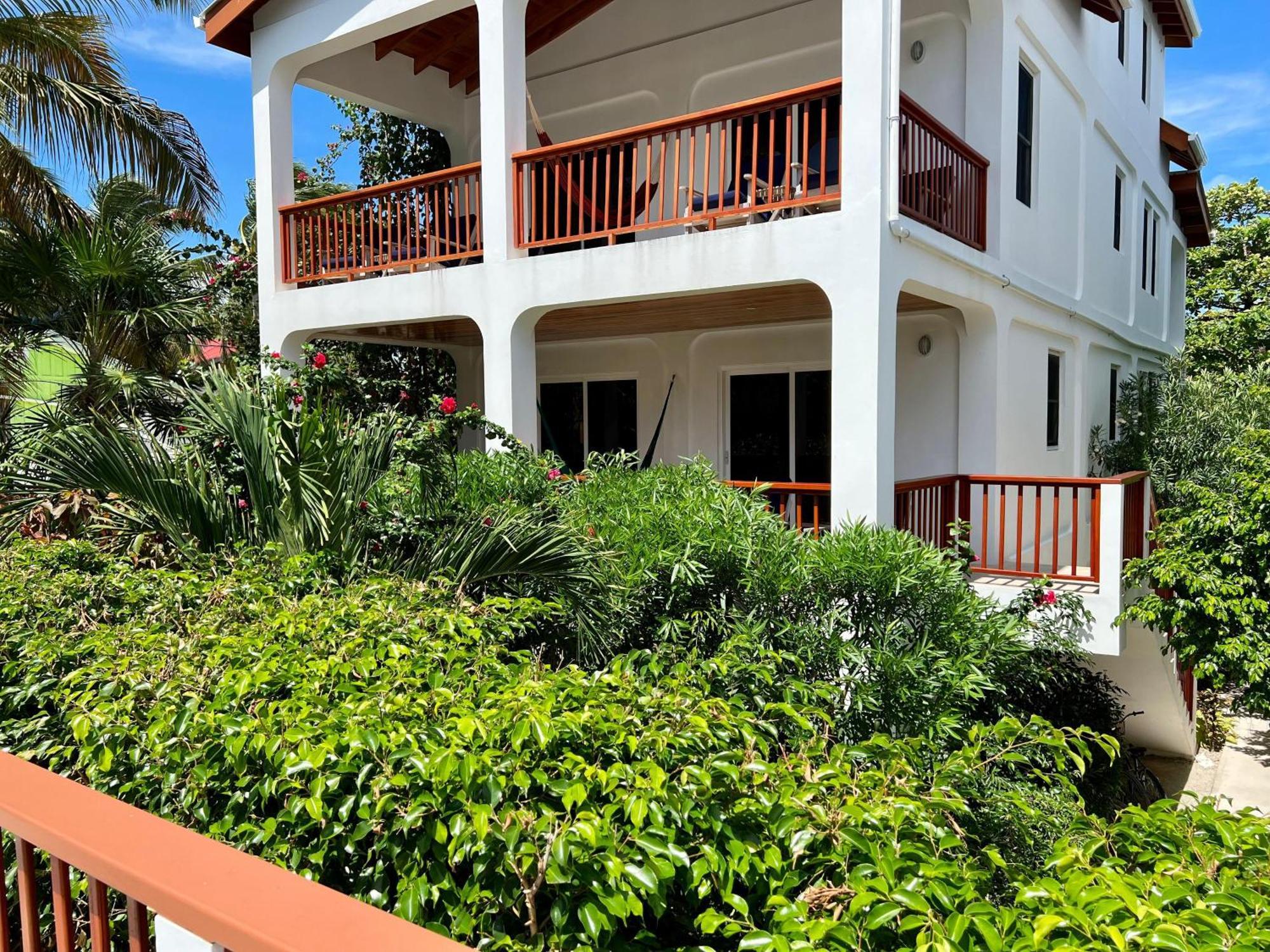 Velento Partial Ocean View #6 Holiday home *