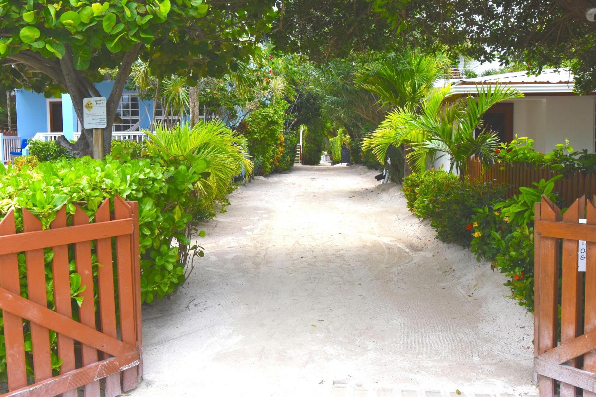 Caribbean Sunrise Holiday home *