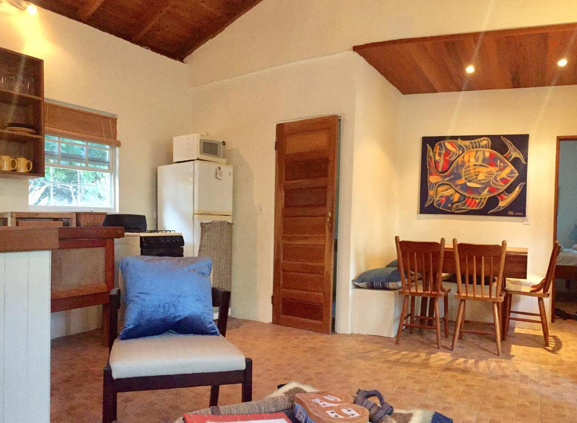 Amanda's Place Casita Carinosa - Pool And Tropical Garden * Caye Caulker