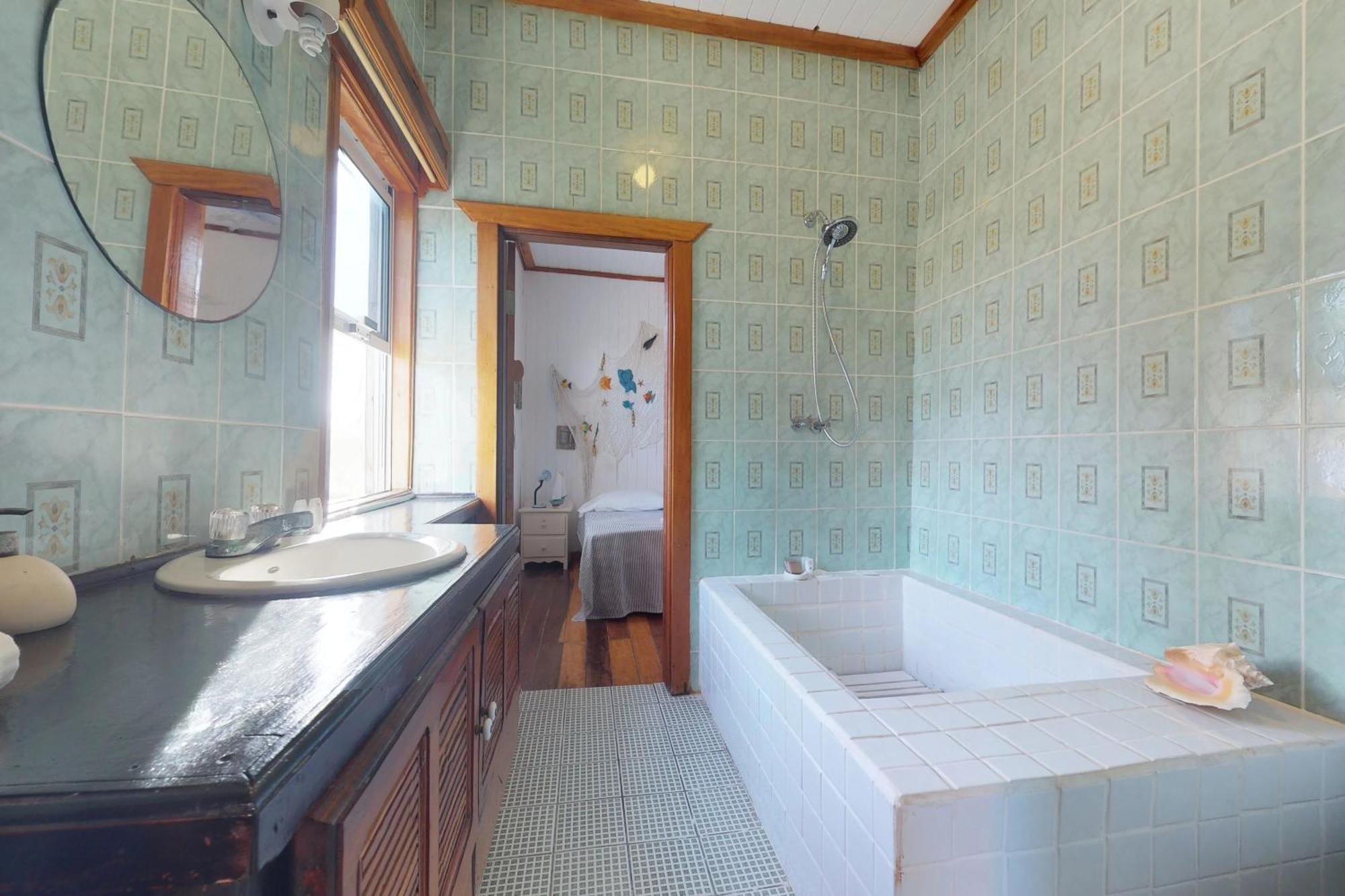 The French Lady - Entire House