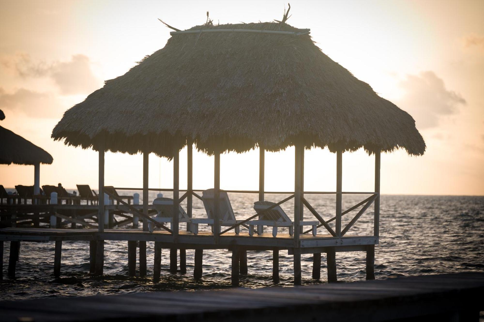 Hotel Barefoot Belize