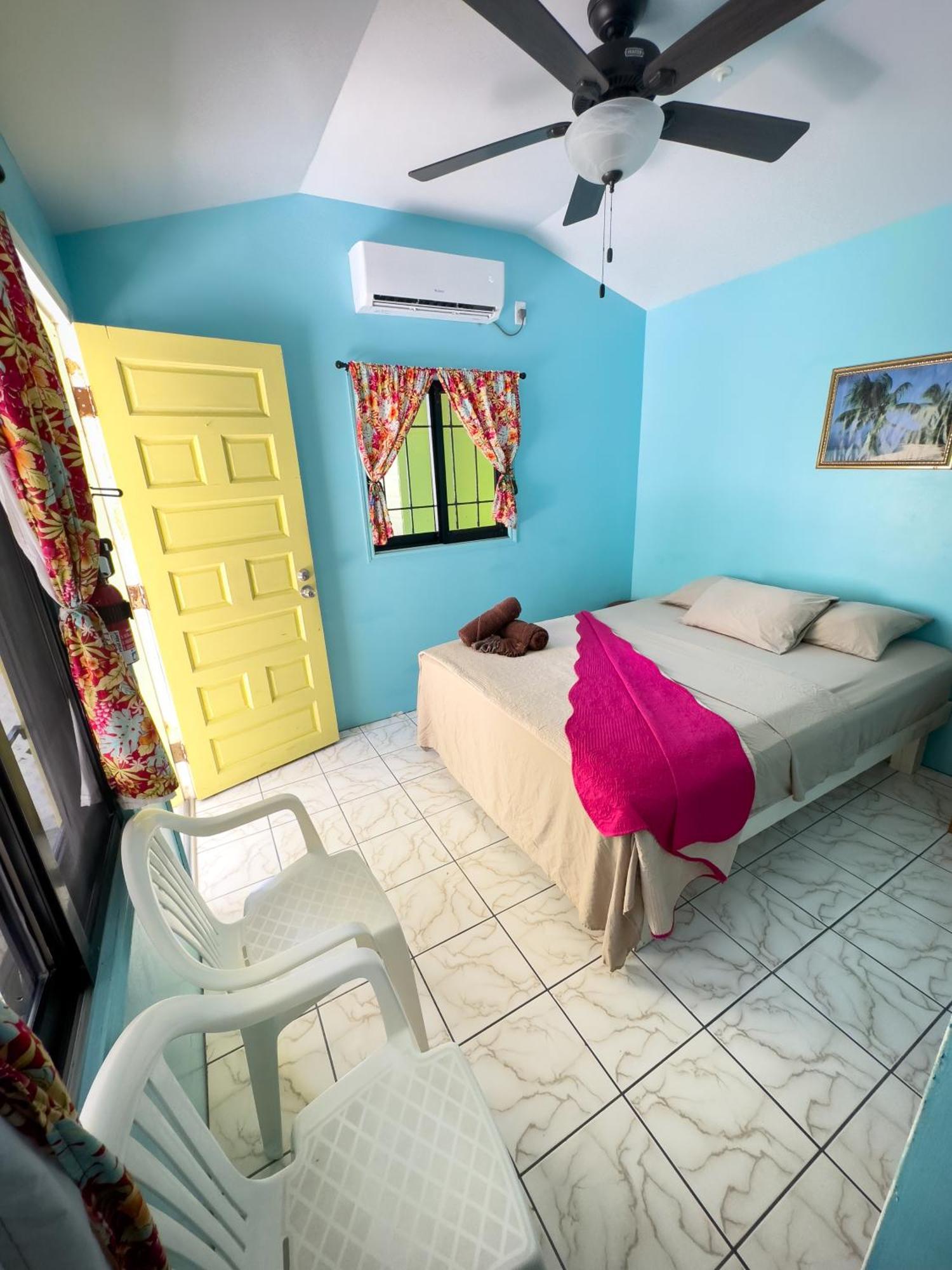 Hotel Barefoot Belize