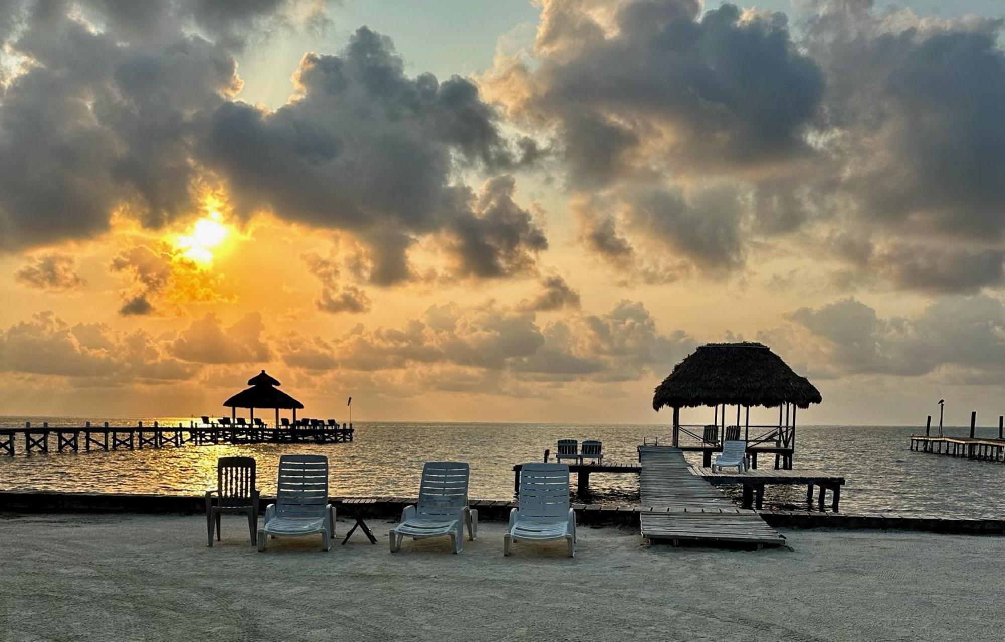 Barefoot Belize * Caye Caulker
