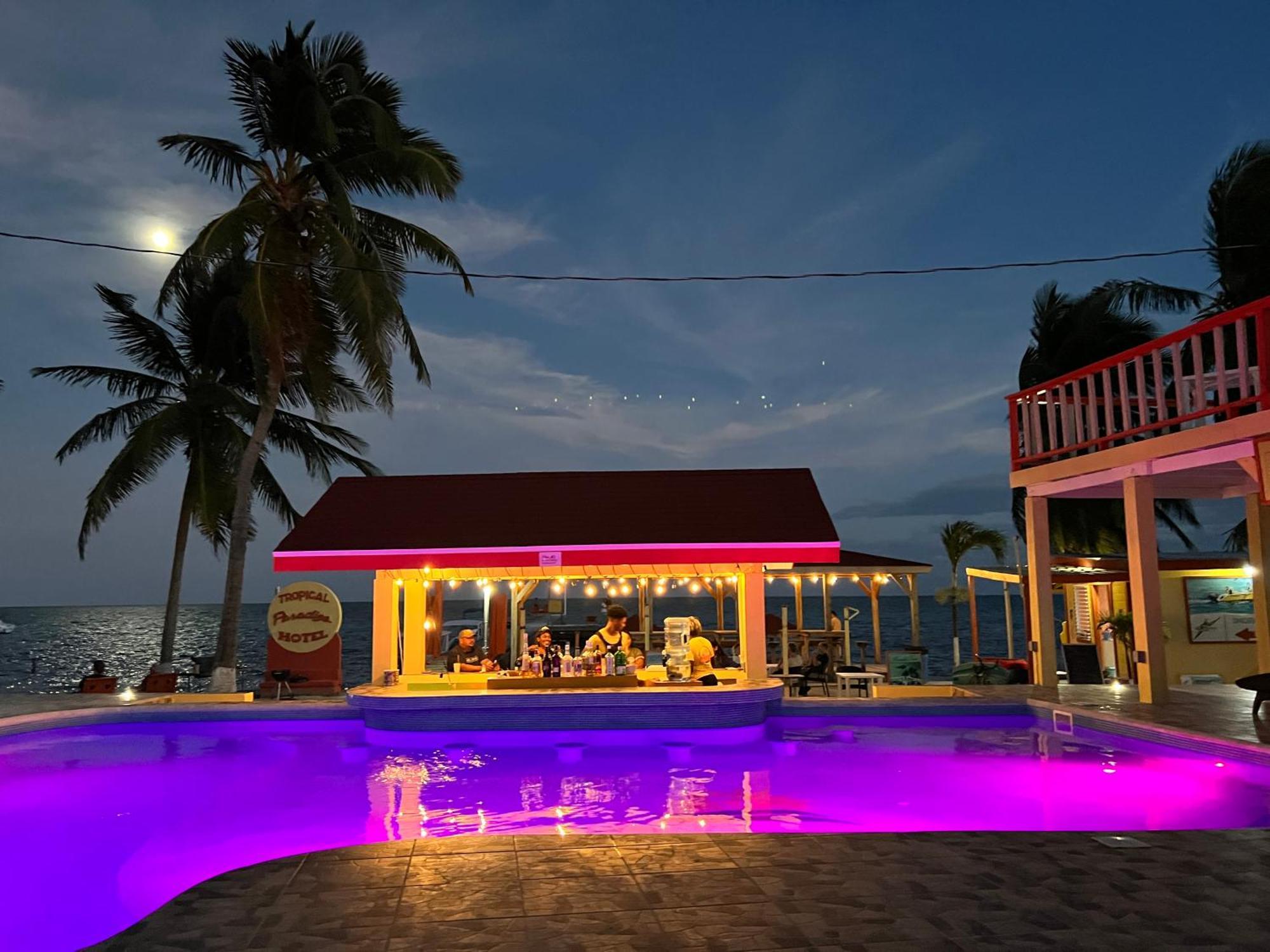 Hotel Tropical Paradise Express *