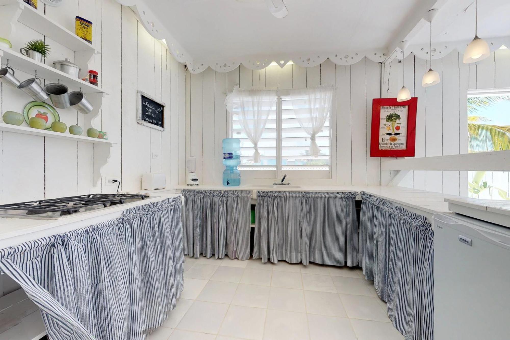 The French Lady - Entire House Aparthotel Caye Caulker