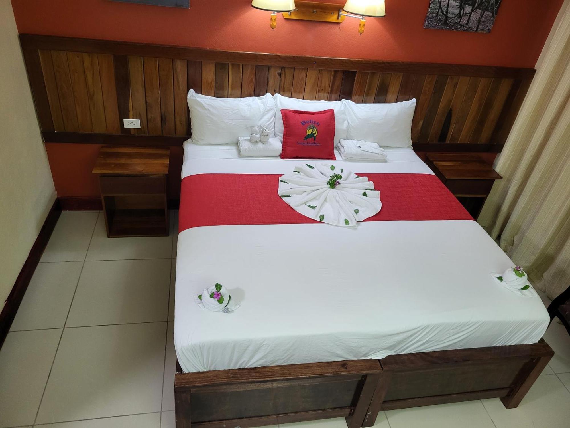 Plaza 3* Caye Caulker