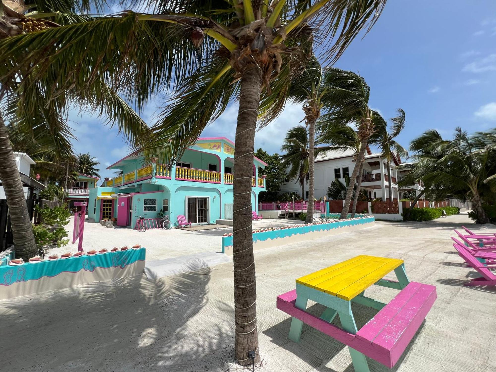 Barefoot Belize Caye Caulker