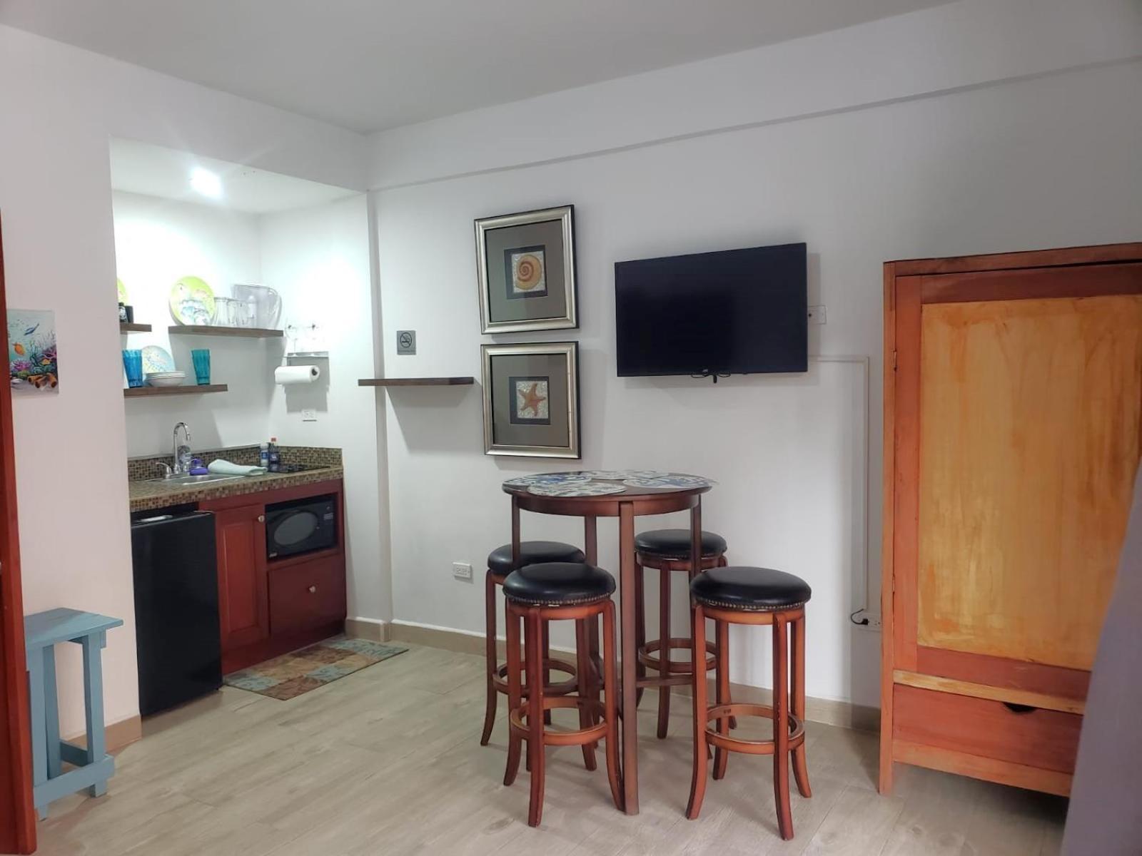 Club At Popeyes Apartamento