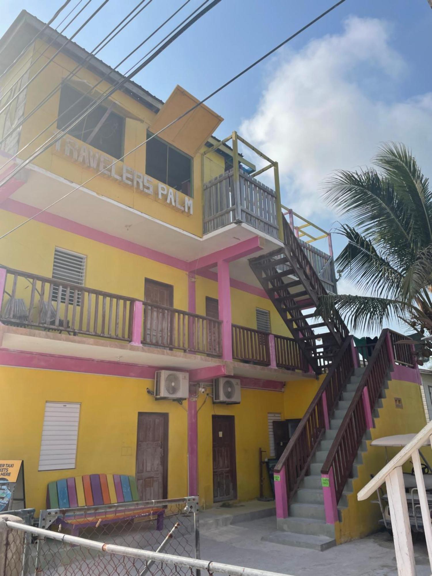 Travellers Palm Backpackers Caye Caulker