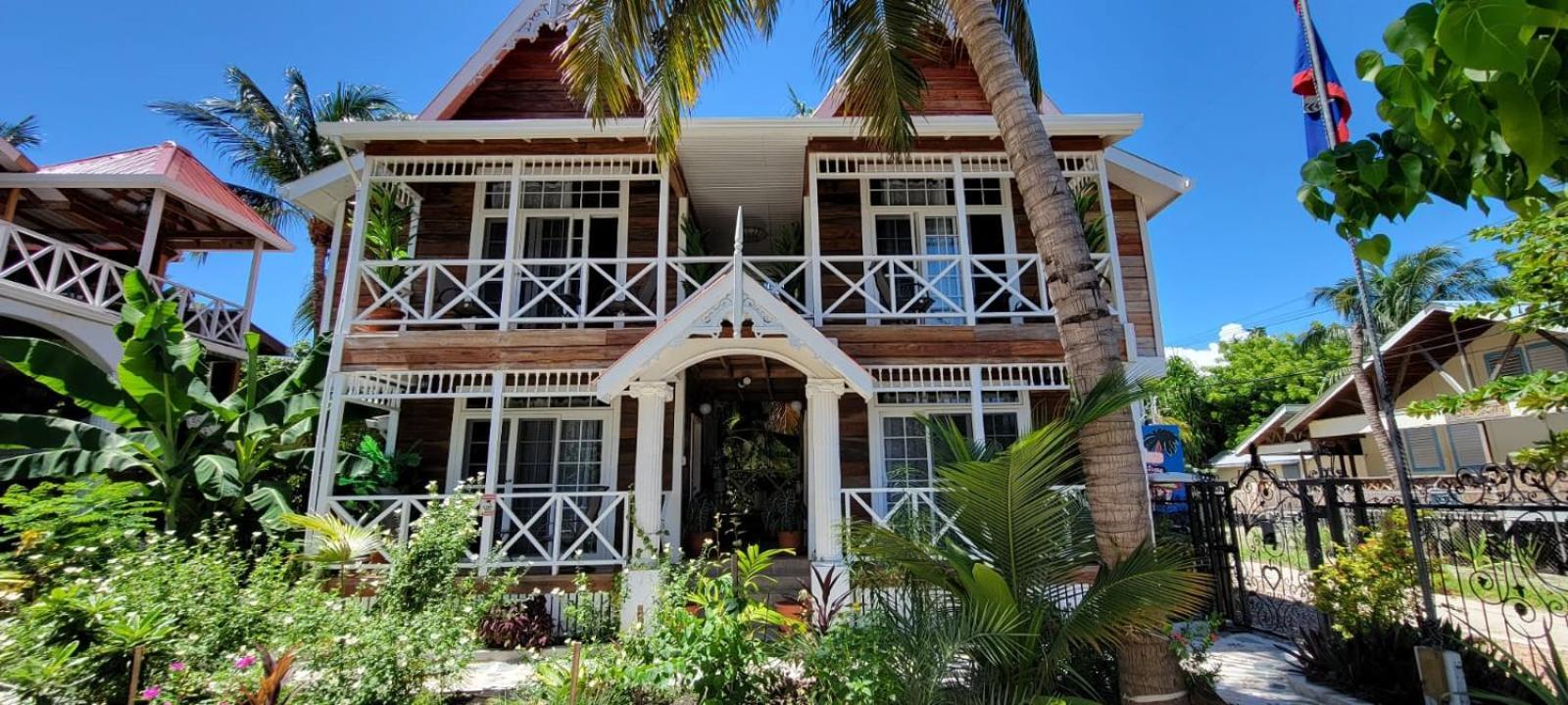 Guest house Boutique 4 *