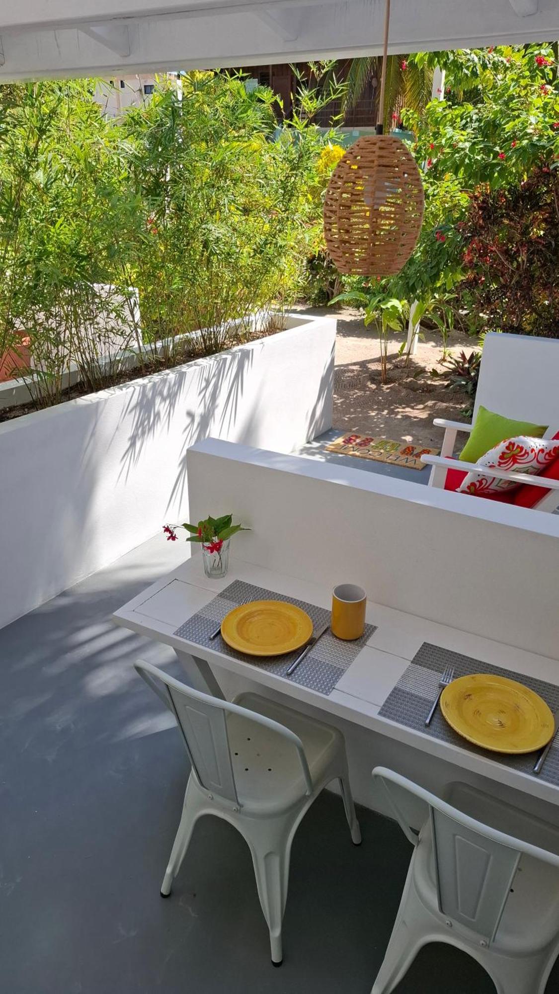Amanda's Place - Pool And Tropical Garden *