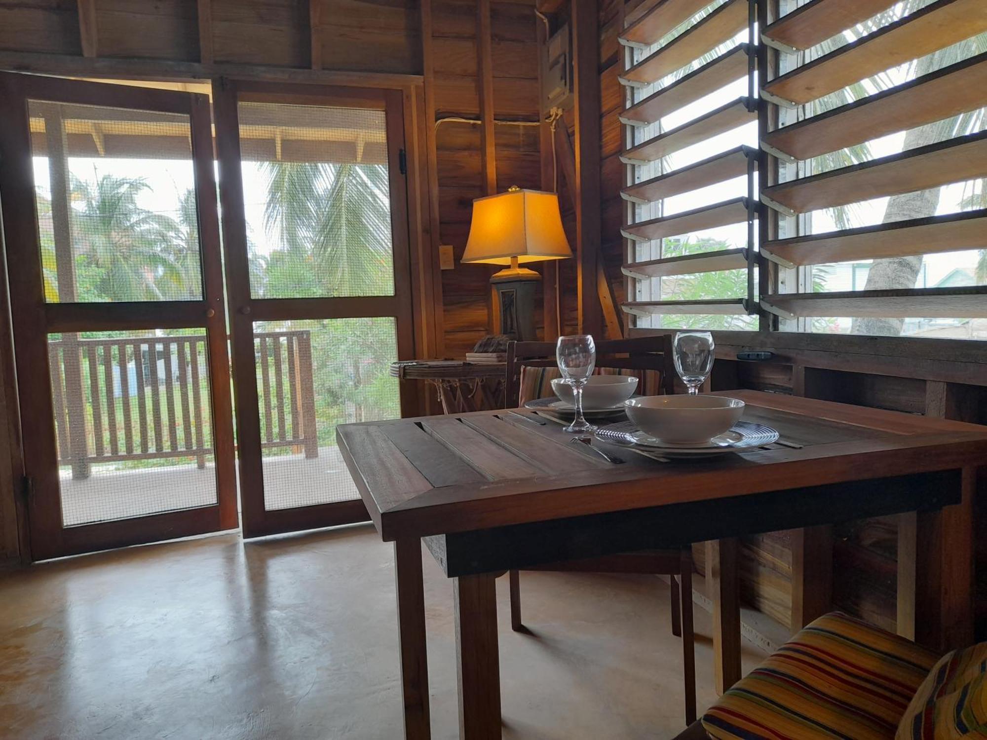 Amanda's Place Casa Amancer - Sea View, Pool And Tropical Garden Caye Caulker