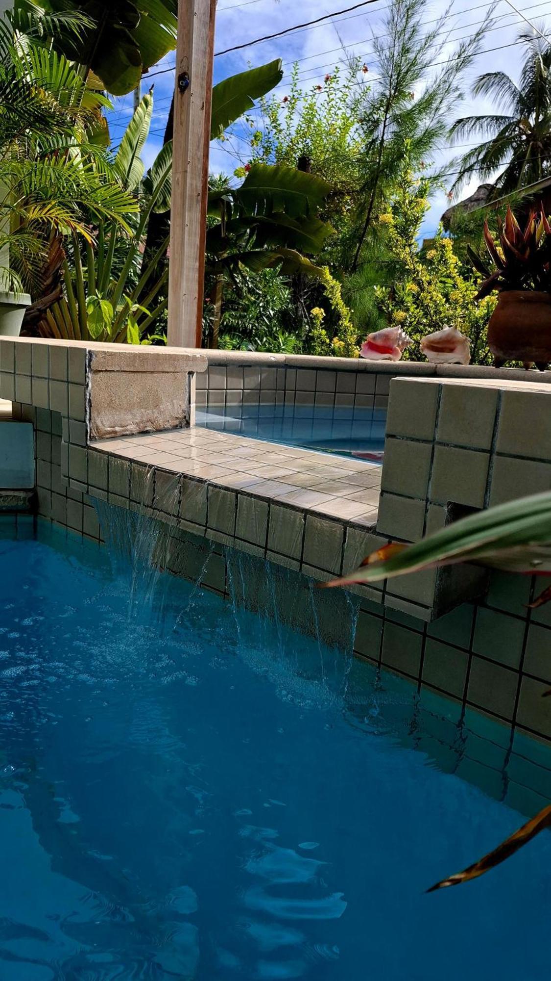 Amanda's Place Casita Carinosa - Pool And Tropical Garden Holiday home Caye Caulker