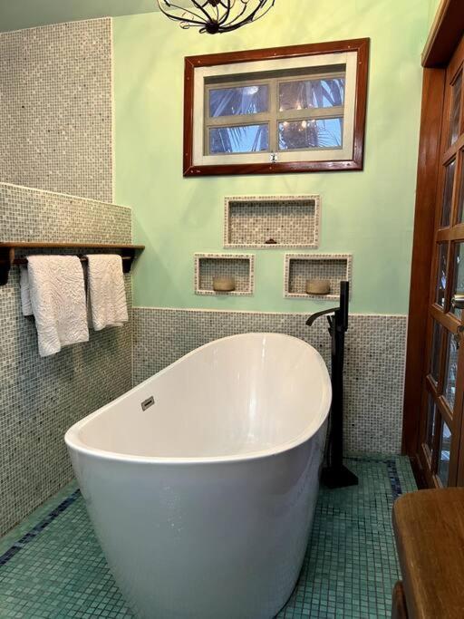 Caribbean Pavelmendoza At Ma Il Com Villa Cayo Caulker
