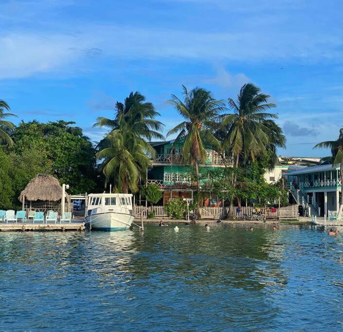 Caribbean Pavelmendoza At Ma Il Com * Cayo Caulker