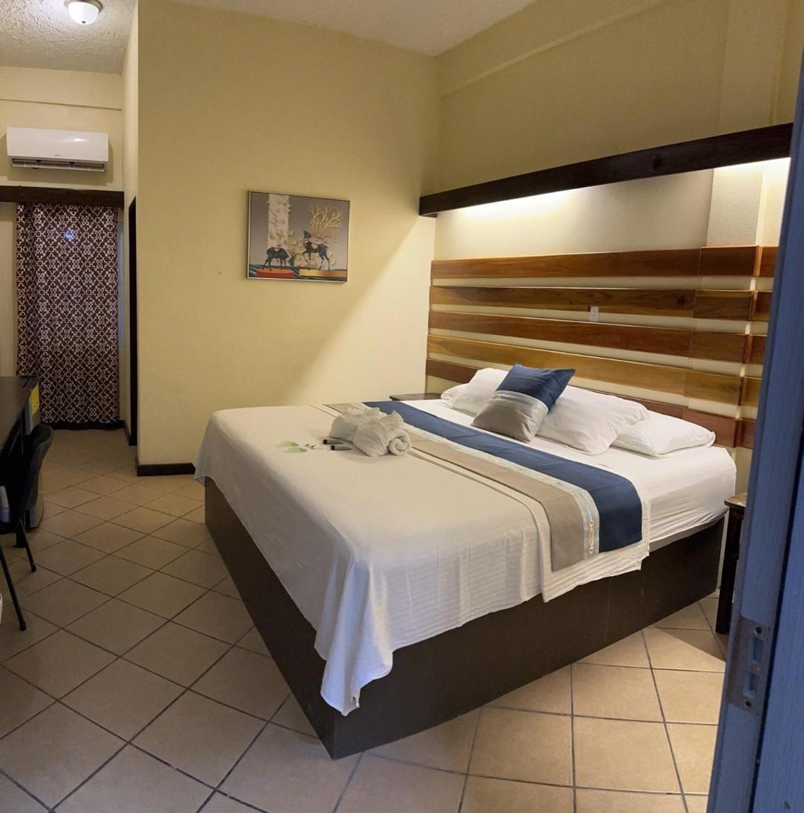Hotel Sky