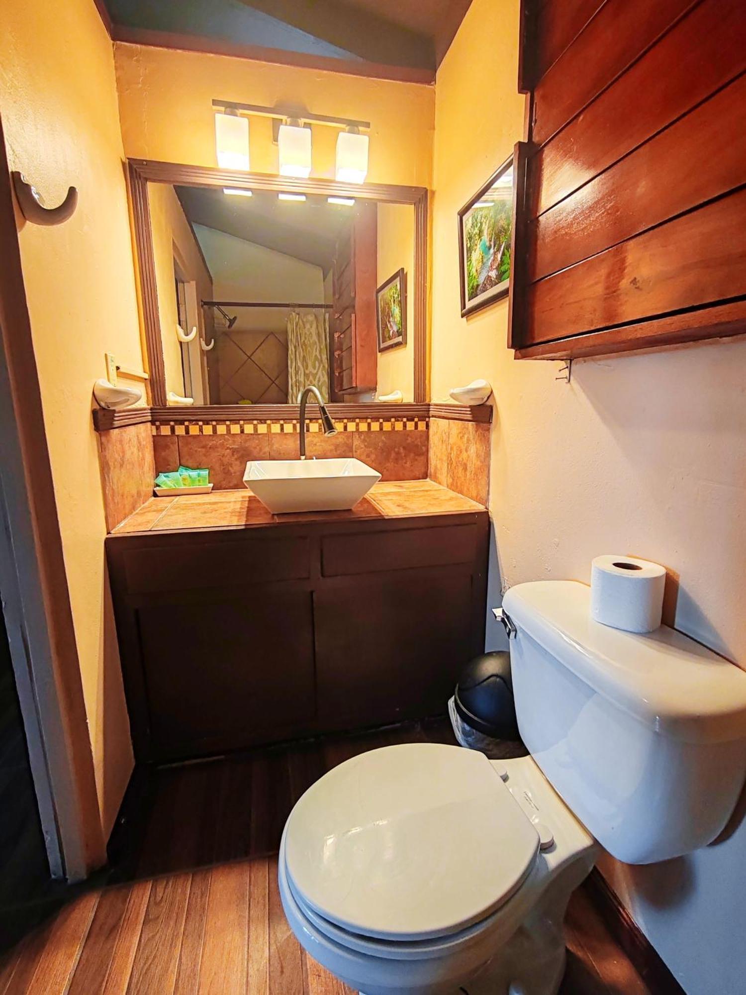 Bed & Breakfast Yocamatsu Caye Caulker