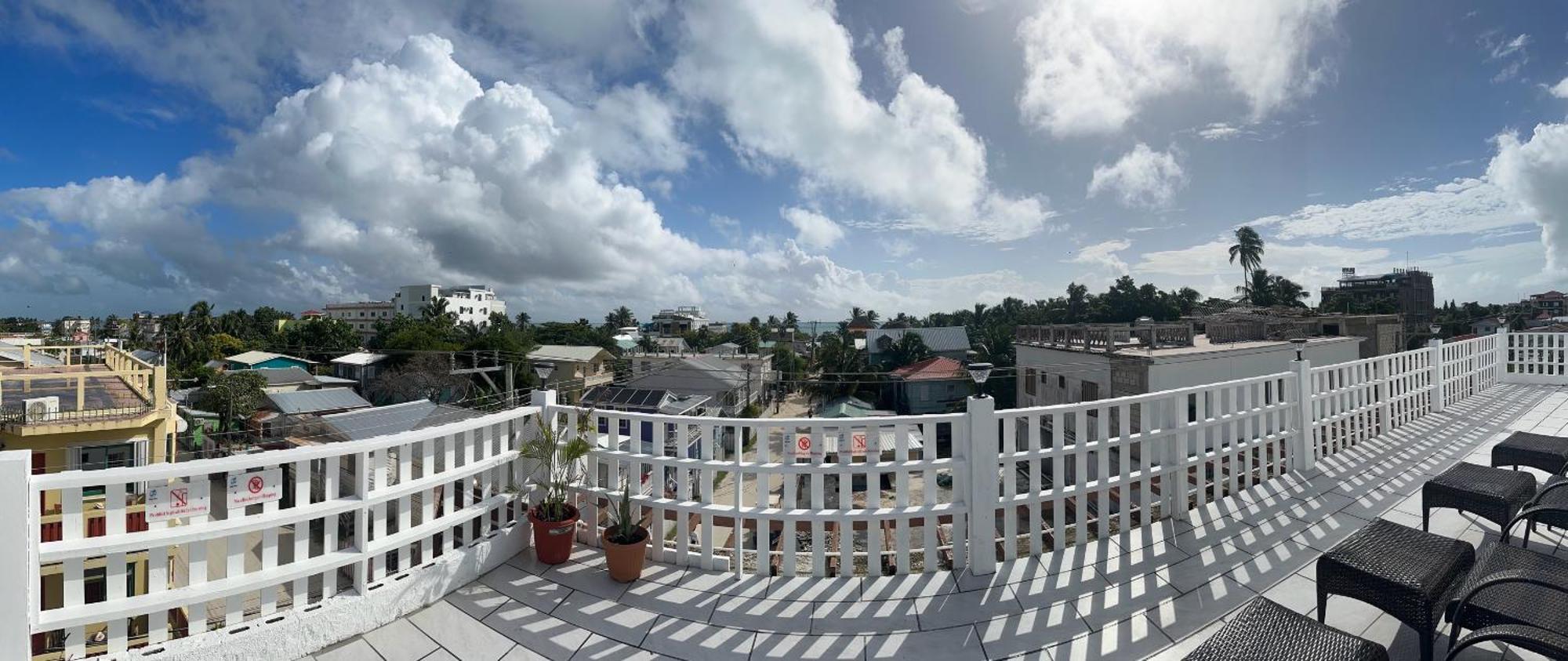 Sky Hotel Cayo Caulker