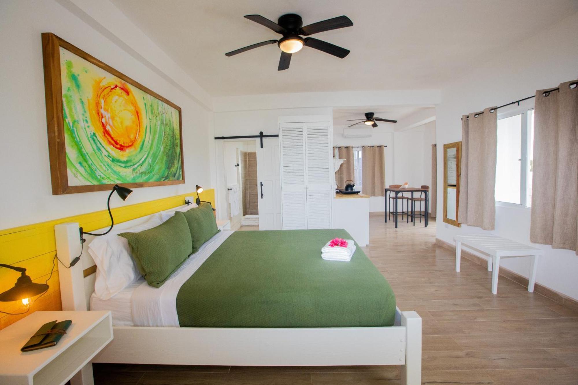 Hotel Treetops