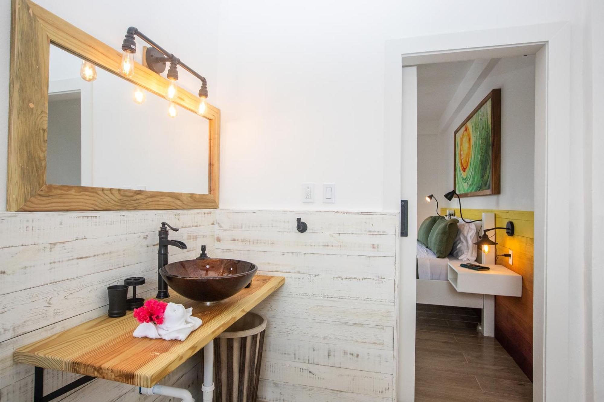 Hotel Treetops Caye Caulker