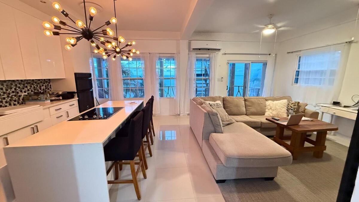 2b 2b Modern Centrally Located Ac Seafront